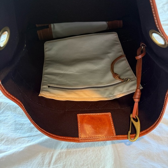 Sperry Black and Tan Duffle Canvas Backpack - Picture 3 of 8